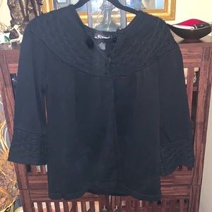 Quarter sleeve sweater